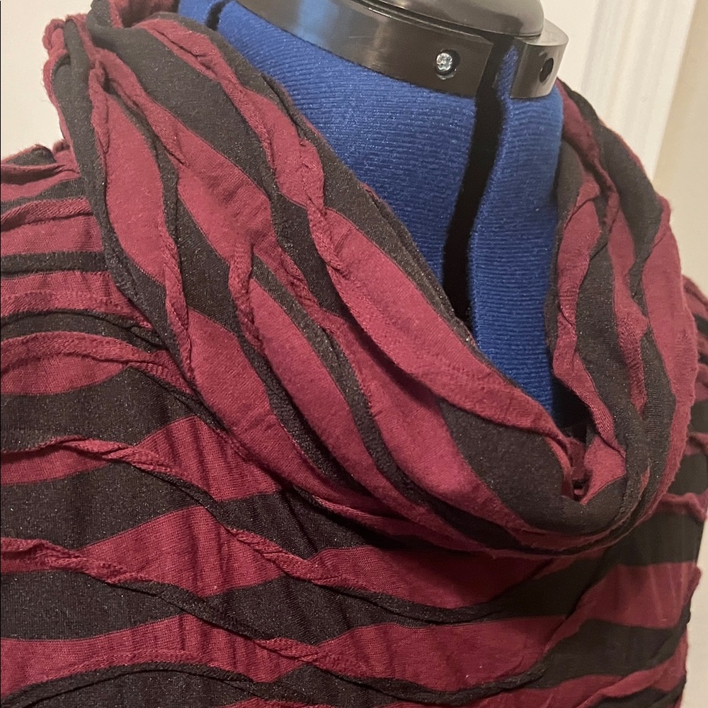 I C Collection Sleeveless Burgundy and Black Tank Top with Cowl Neck - XXL - Picture 7 of 10